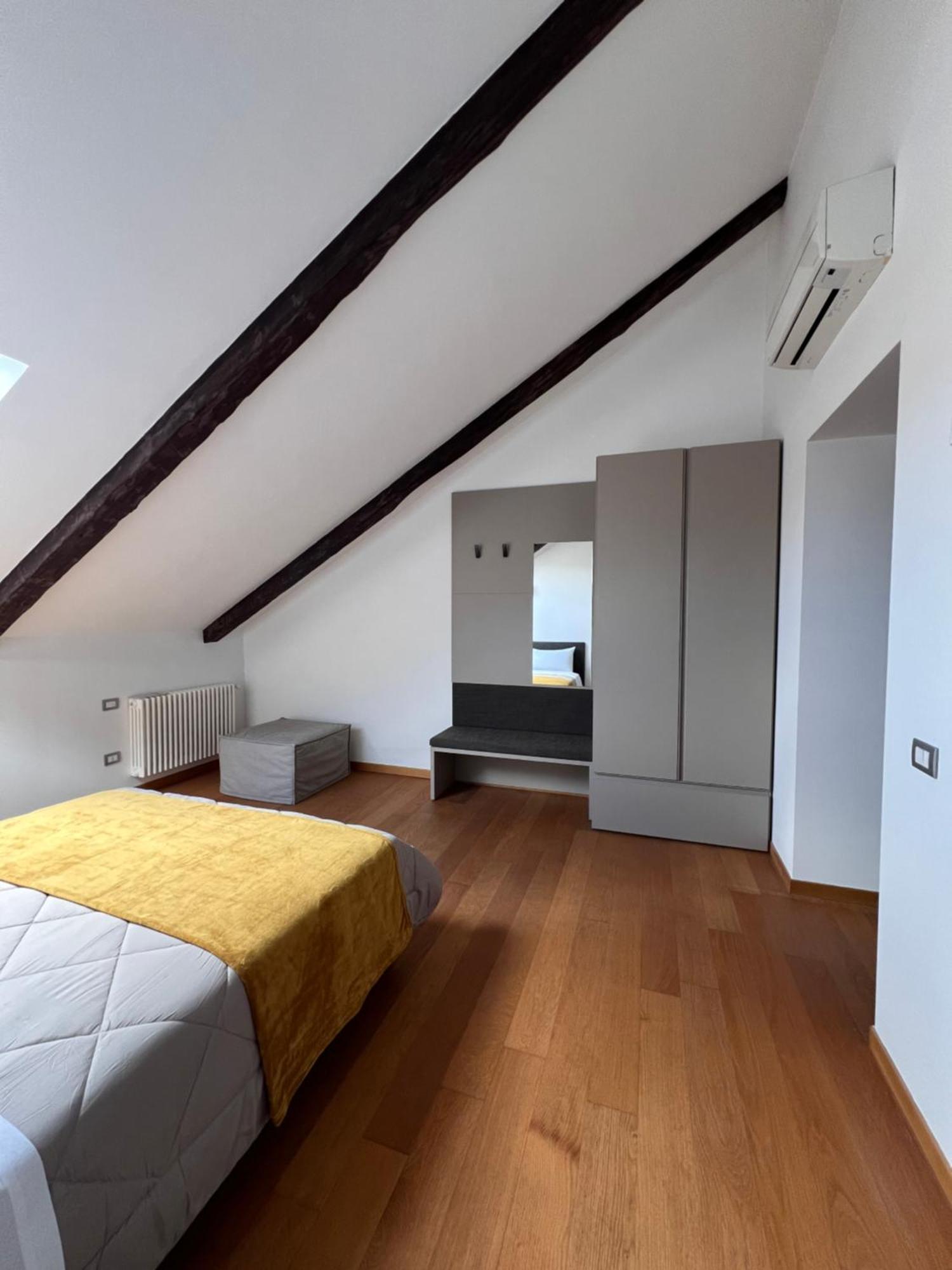 Unonoveuno Luxury Apartment Napoli Dış mekan fotoğraf